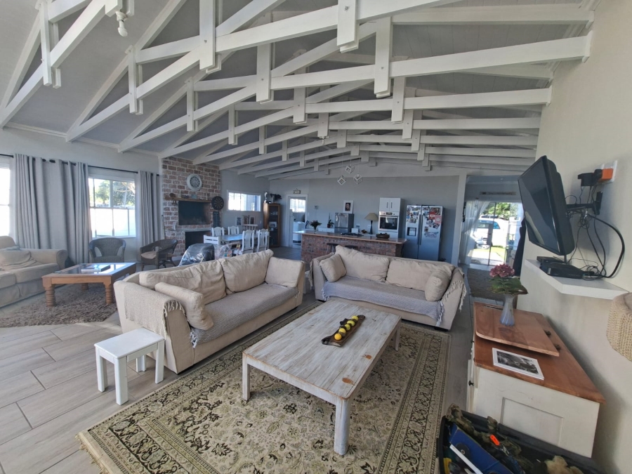 3 Bedroom Property for Sale in Riverside Western Cape